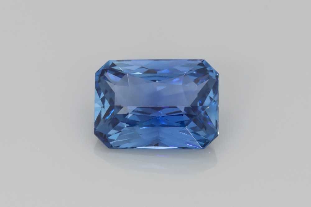 2.69 ct Sapphire