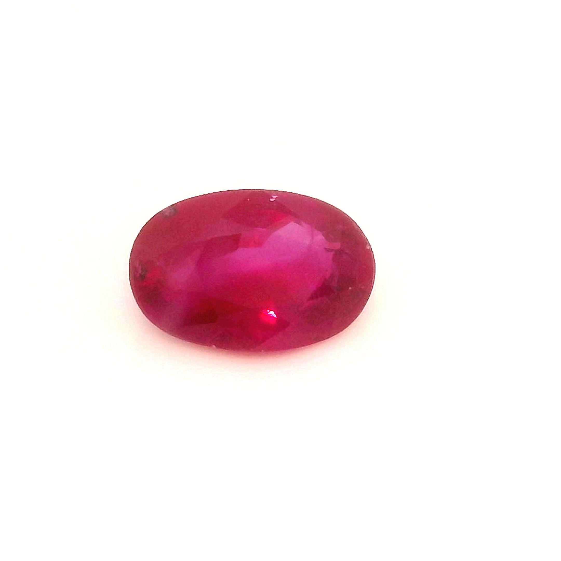 Rubin 1,08 ct, czerwony, szlif owalny