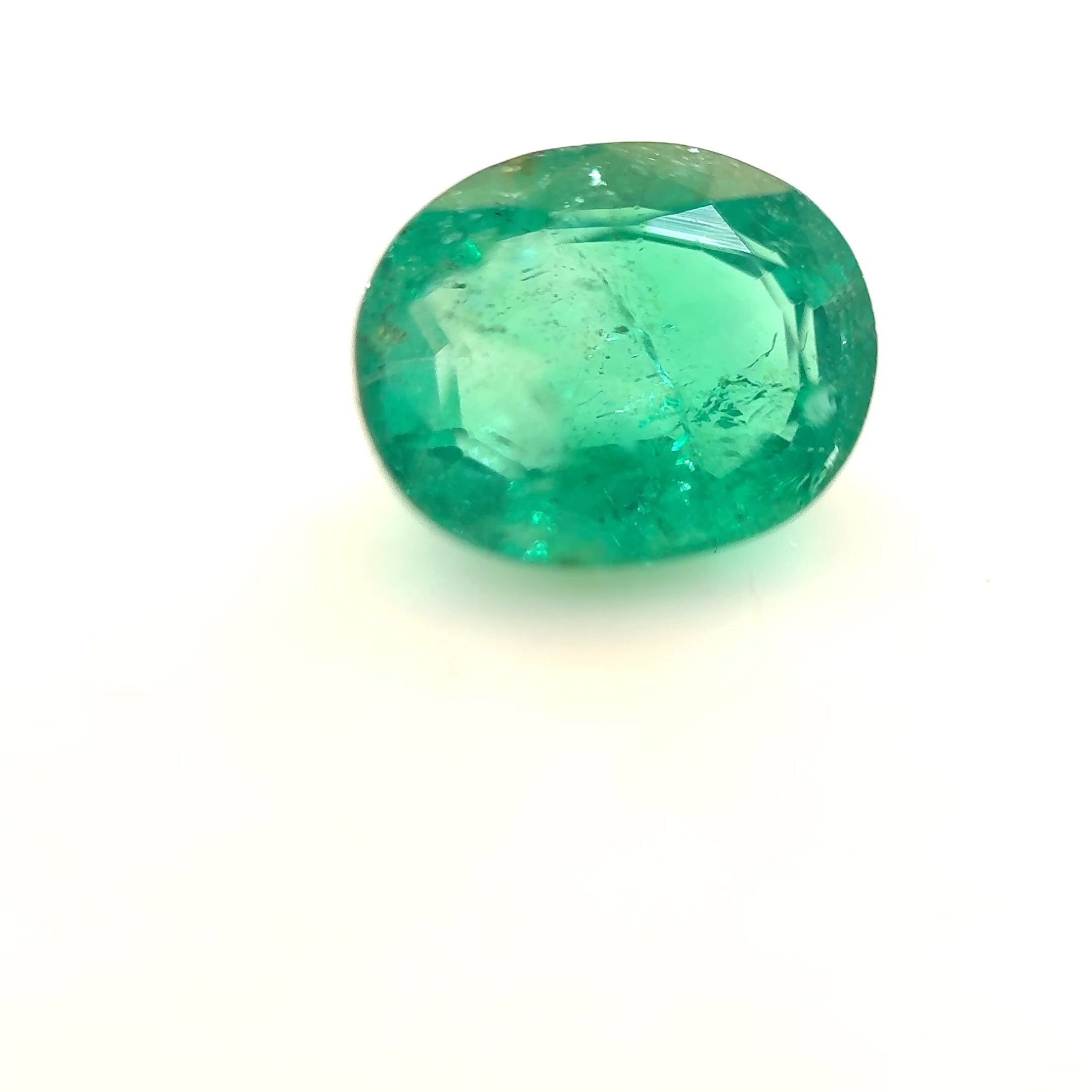 Szmaragd 2,04 ct, zielony, szlif owalny