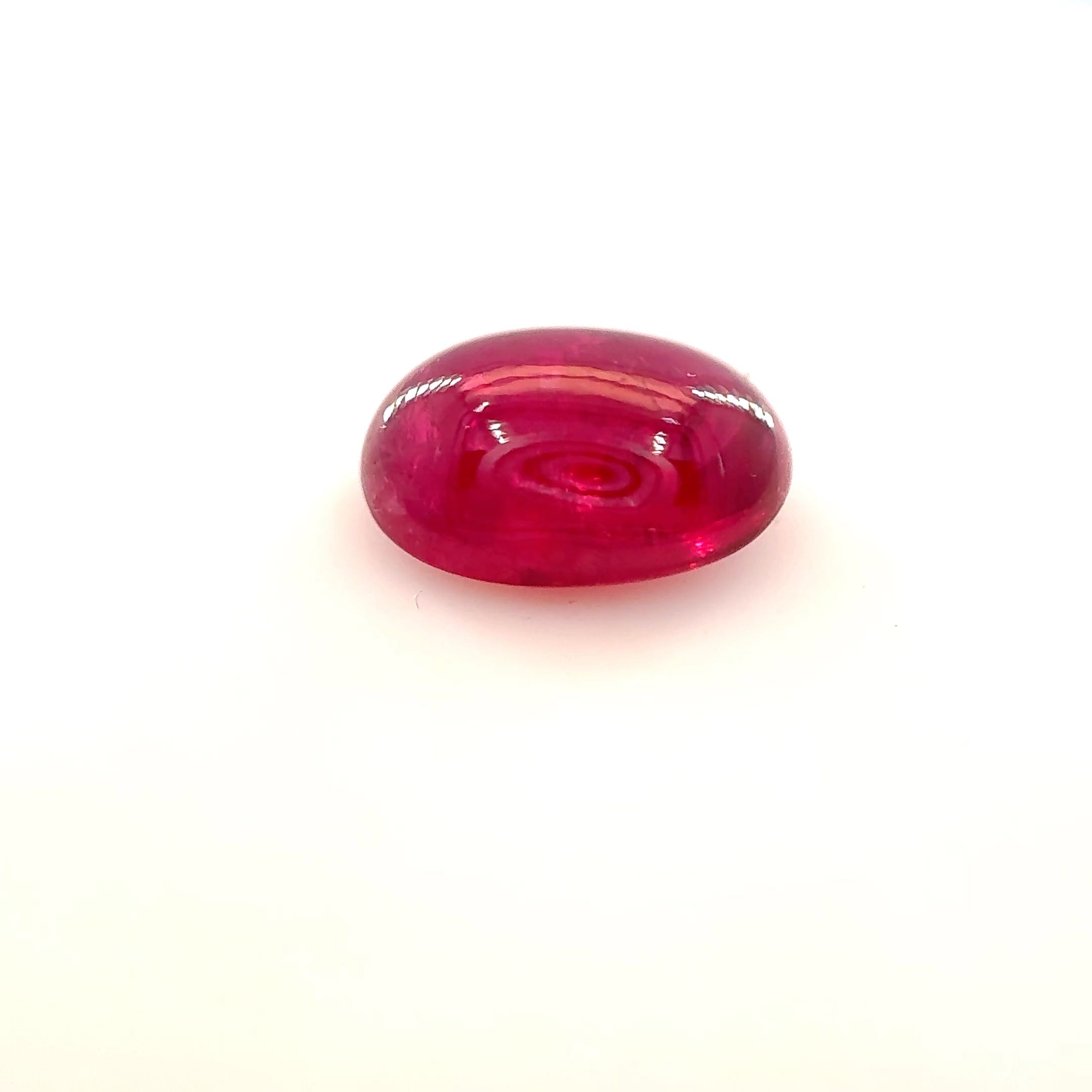 Rubin 1,65 ct, czerwony, kaboszon