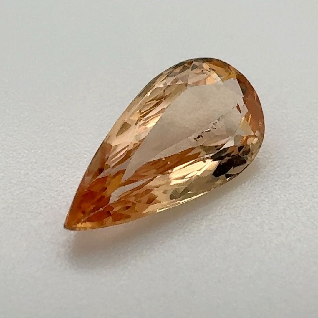 TOPAZ FACETED 1.905ct ORANGE Vivid Orange SI BRAZIL NONE