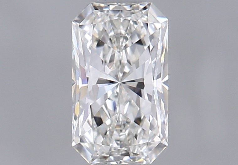 Prírodný diamant radiant,...