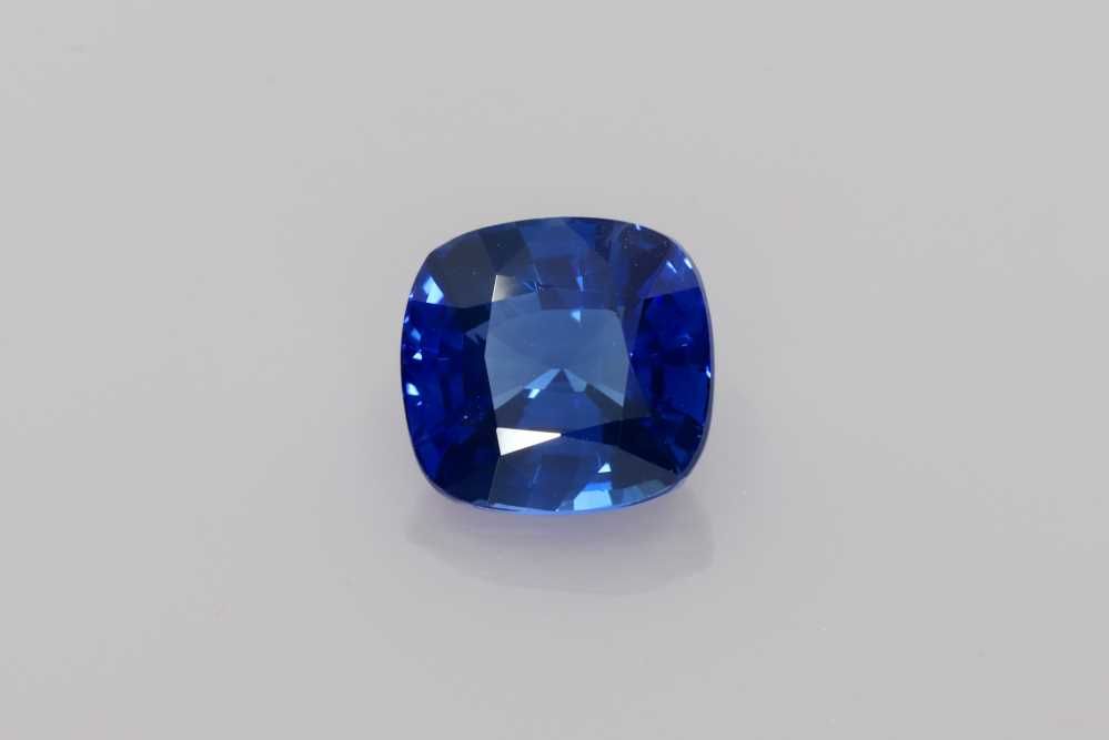 Szafir 4,03 ct, niebieski, szlif cushion