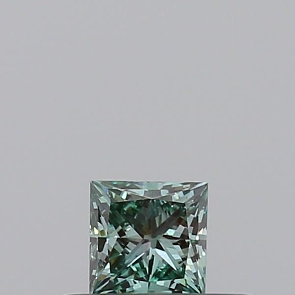 0.21 CT Fancy Vivid Green PRINCESS