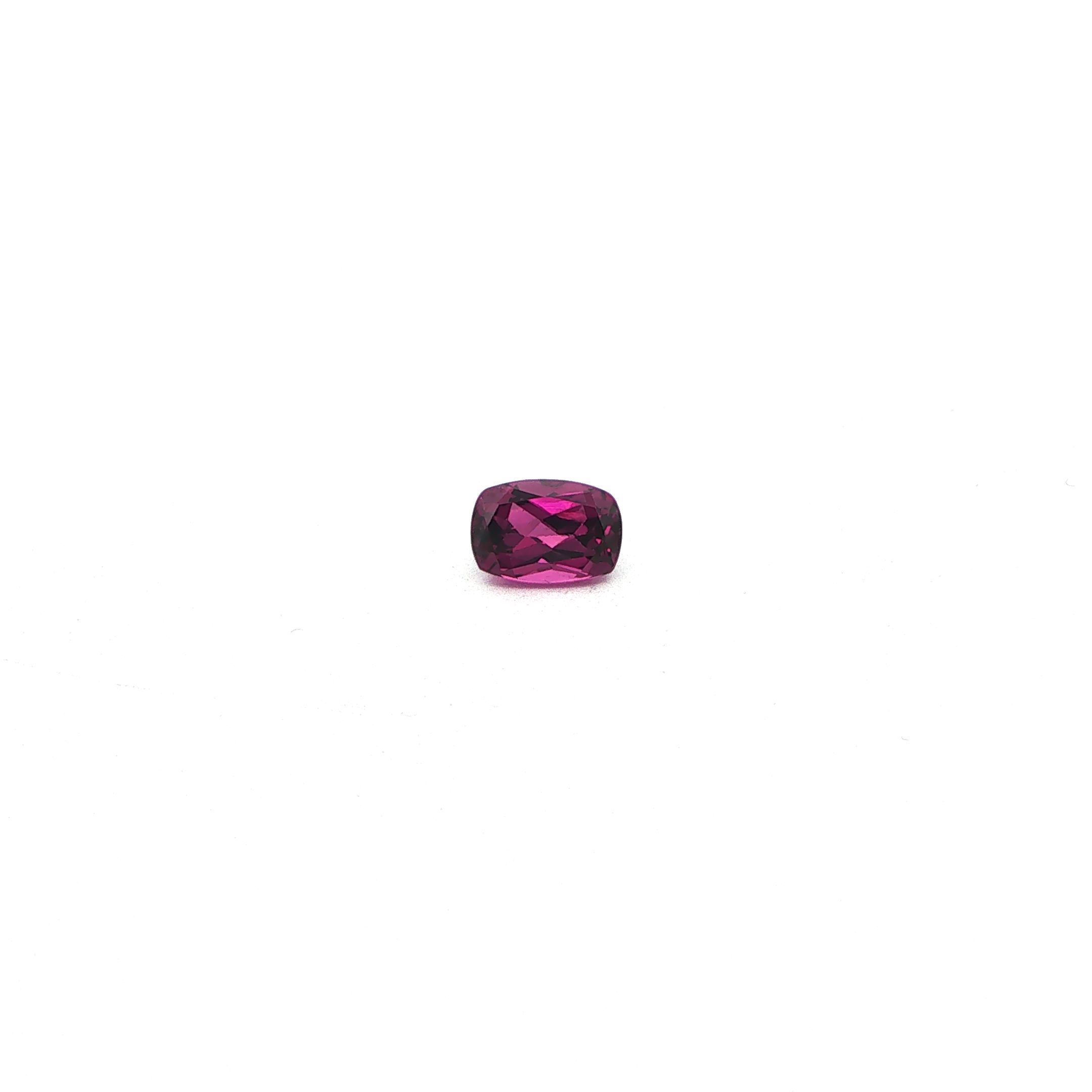1.21 ct Cushion garnet
