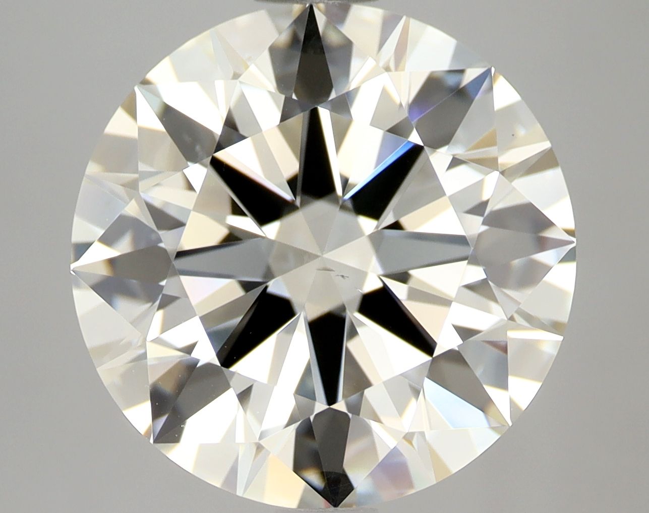 Prírodný diamant okrúhly...