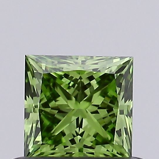 0.45 CT Fancy Vivid Green PRINCESS