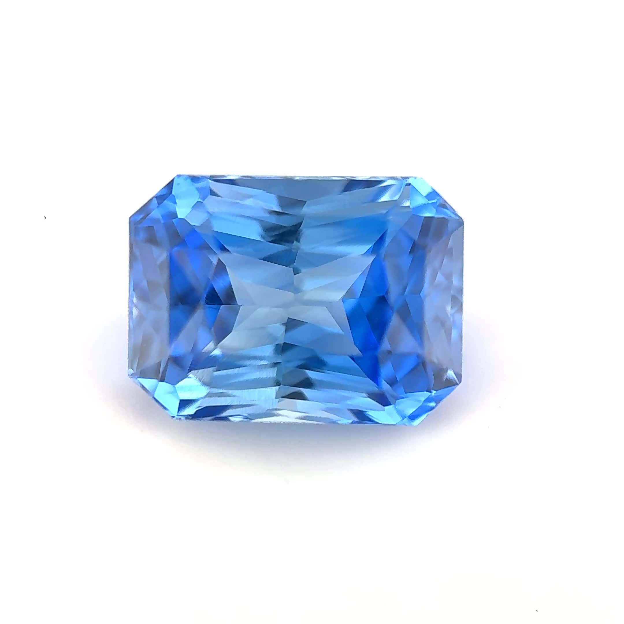 2.48 ct Emerald Sapphire
