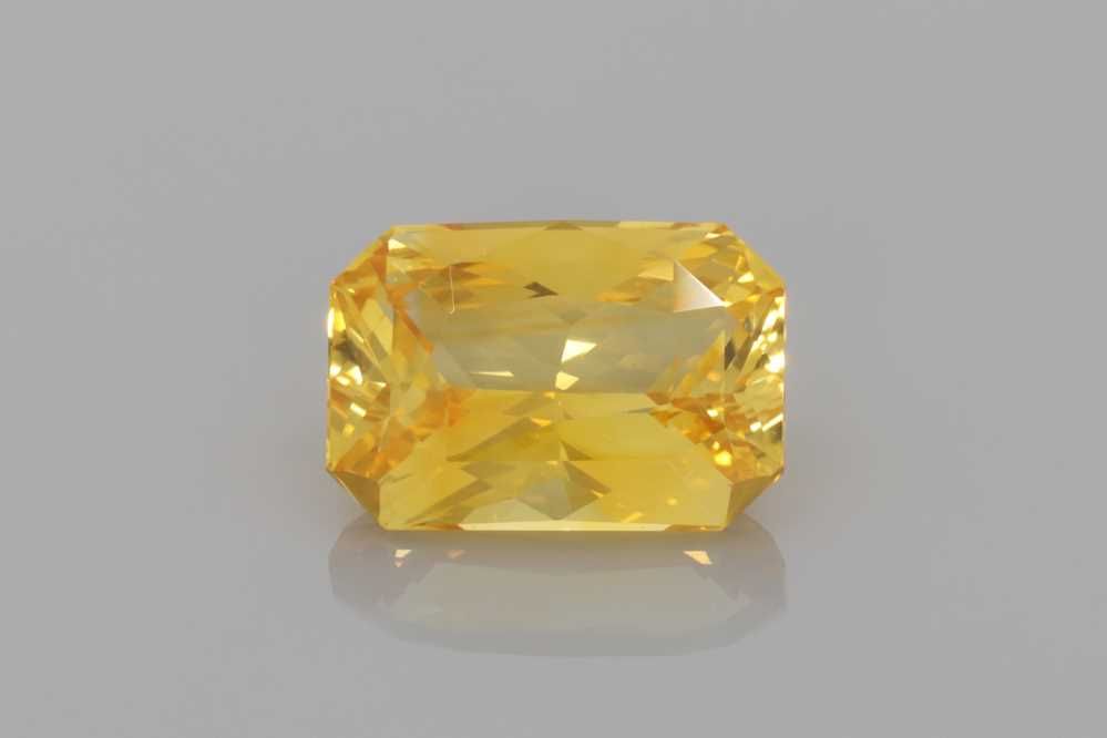 SAPPHIRE FACETED 3.05ct YELLOW Vivid YELLOW SI SRILANKA HEATED
