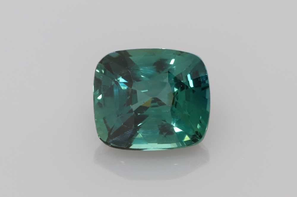 SAPPHIRE FACETED 1.57ct MULTI_COLOR Vivid MULTI_COLOR SI TANZANIA HEATED