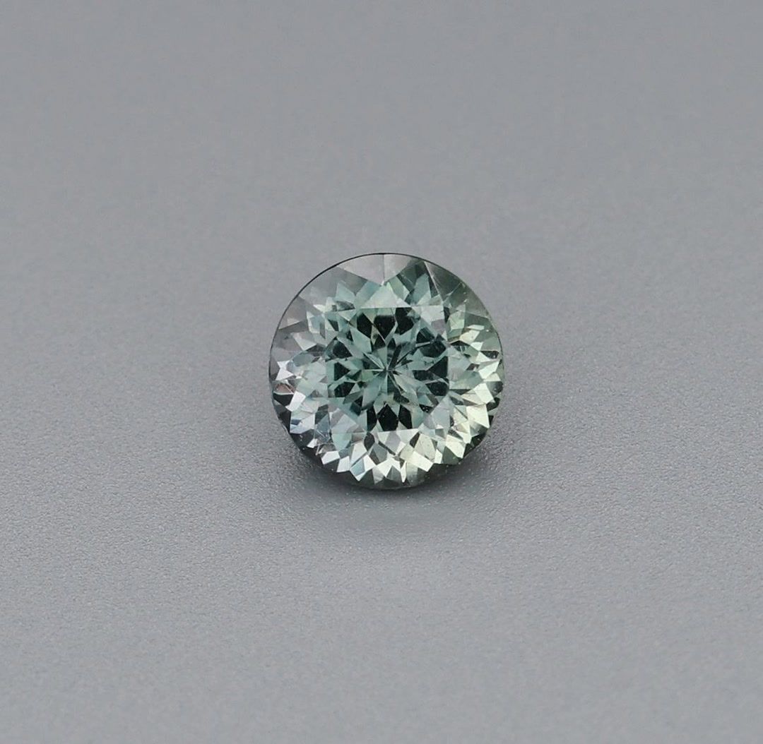 SAPPHIRE FACETED 0.68ct GREEN Green EC UNITEDSTATES HEATED