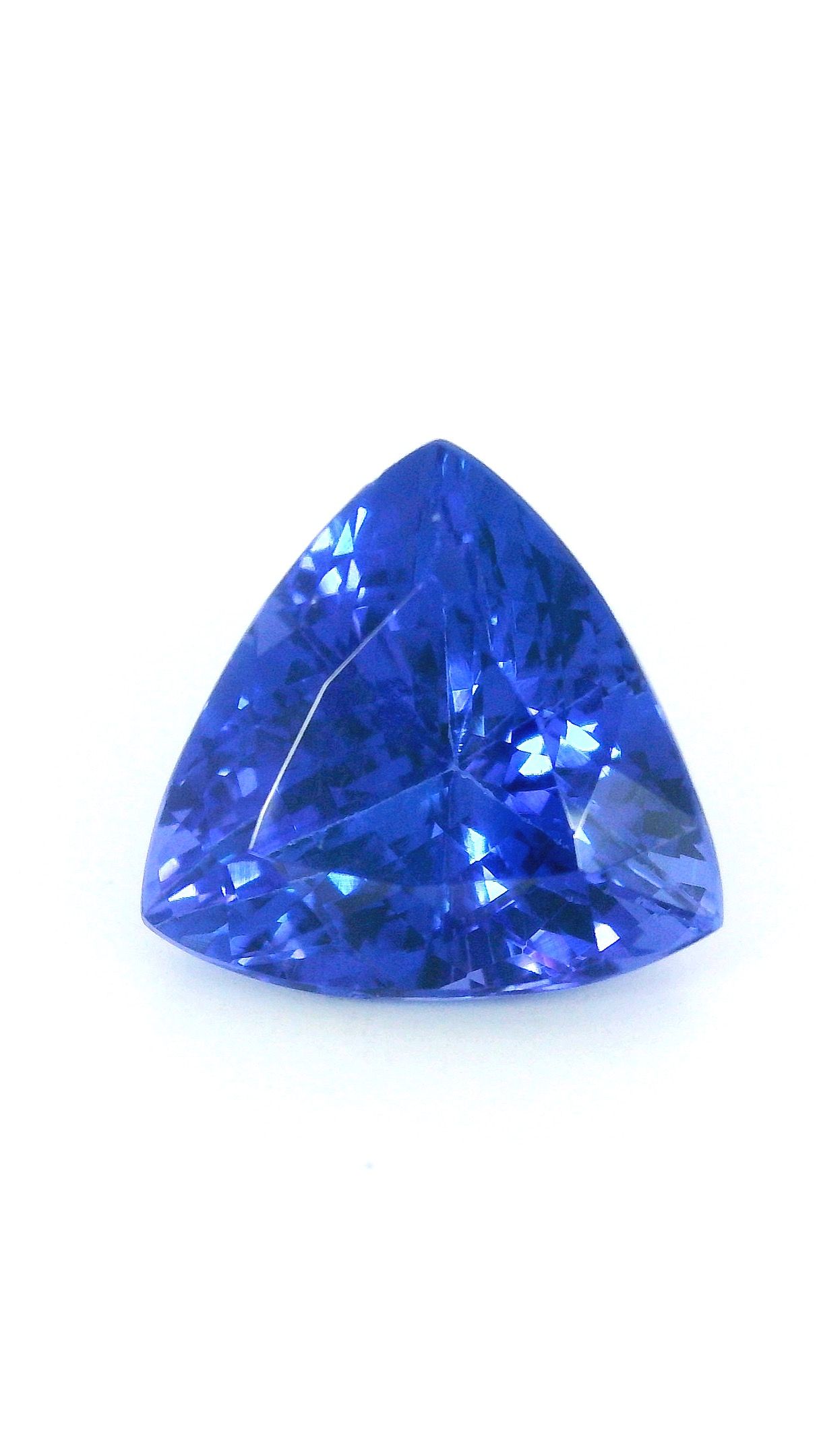 3.8 ct Triangular tanzanite