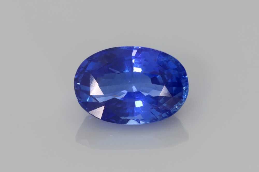 SAPPHIRE FACETED 2.54ct BLUE Vivid BLUE SI SRILANKA NONE
