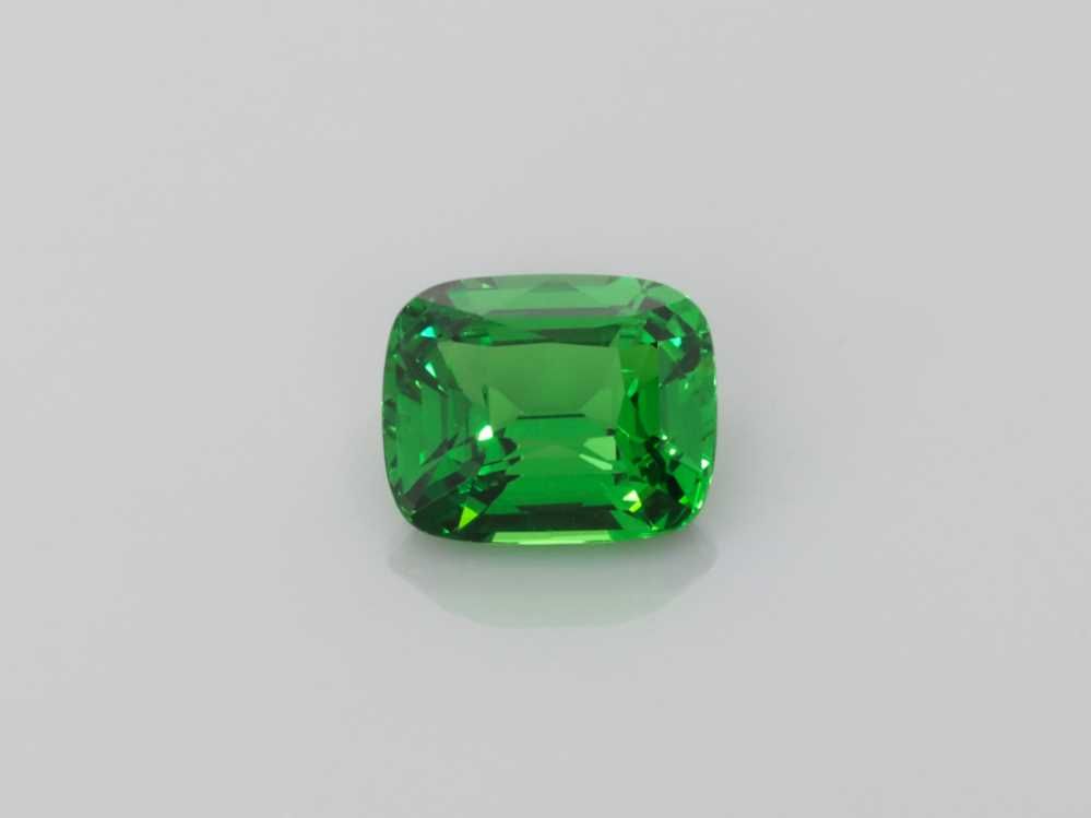 Granat 1,06 ct, zielony, szlif cushion