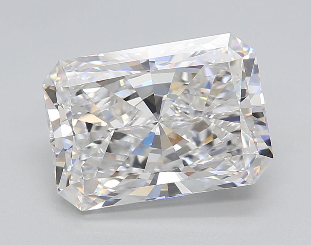 4.02-carat radiant diamond with E color, null cut, and VVS2 clarity.