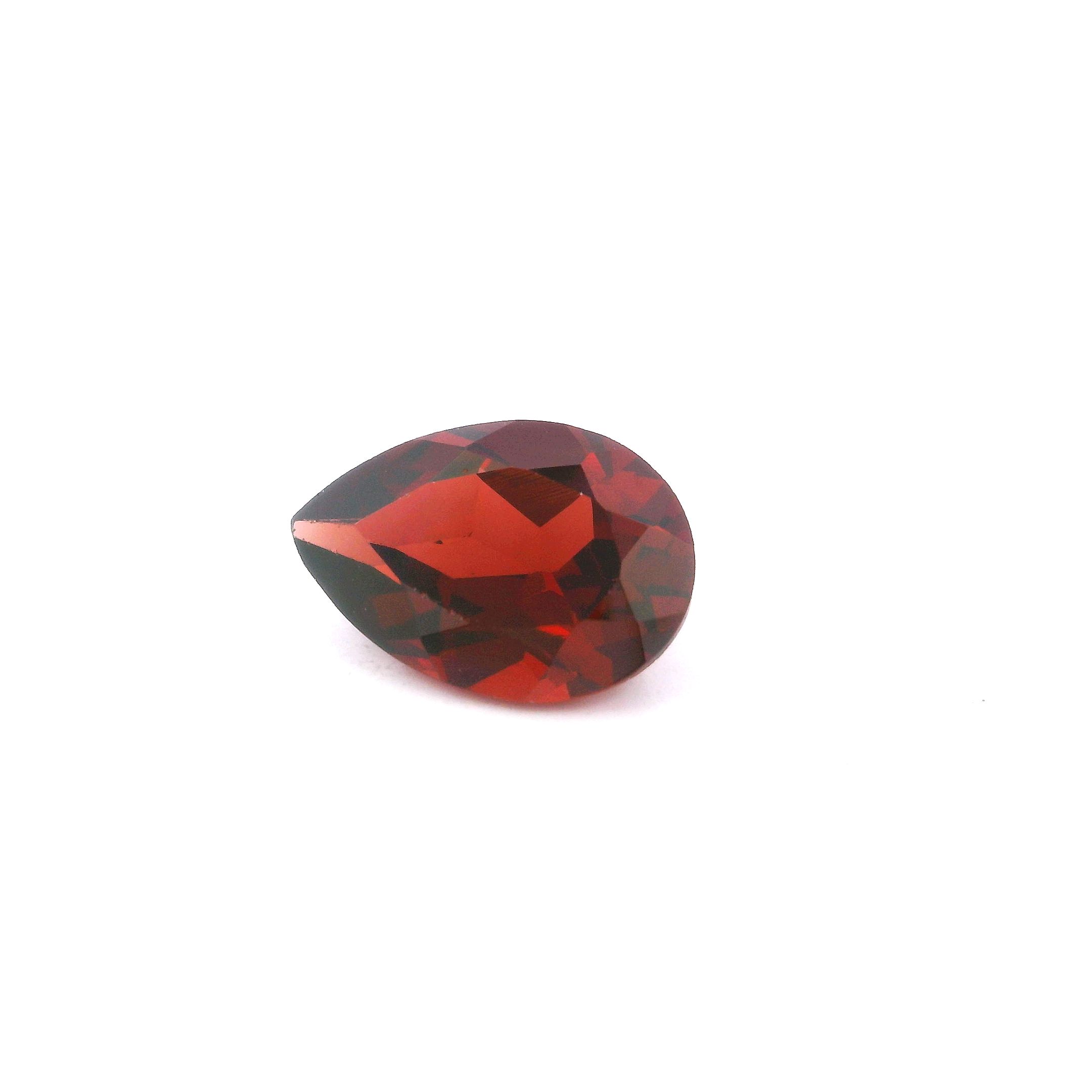 Granat 2,25 ct, czerwony, szlif gruszka