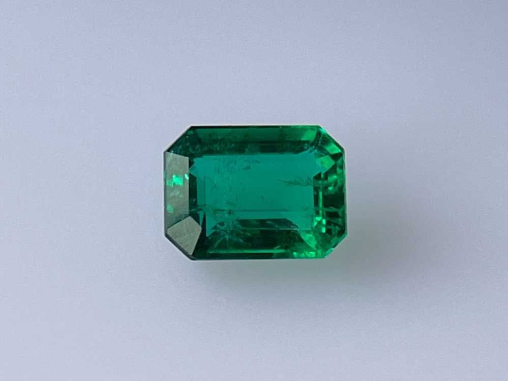 2.33 ct Emerald emerald
