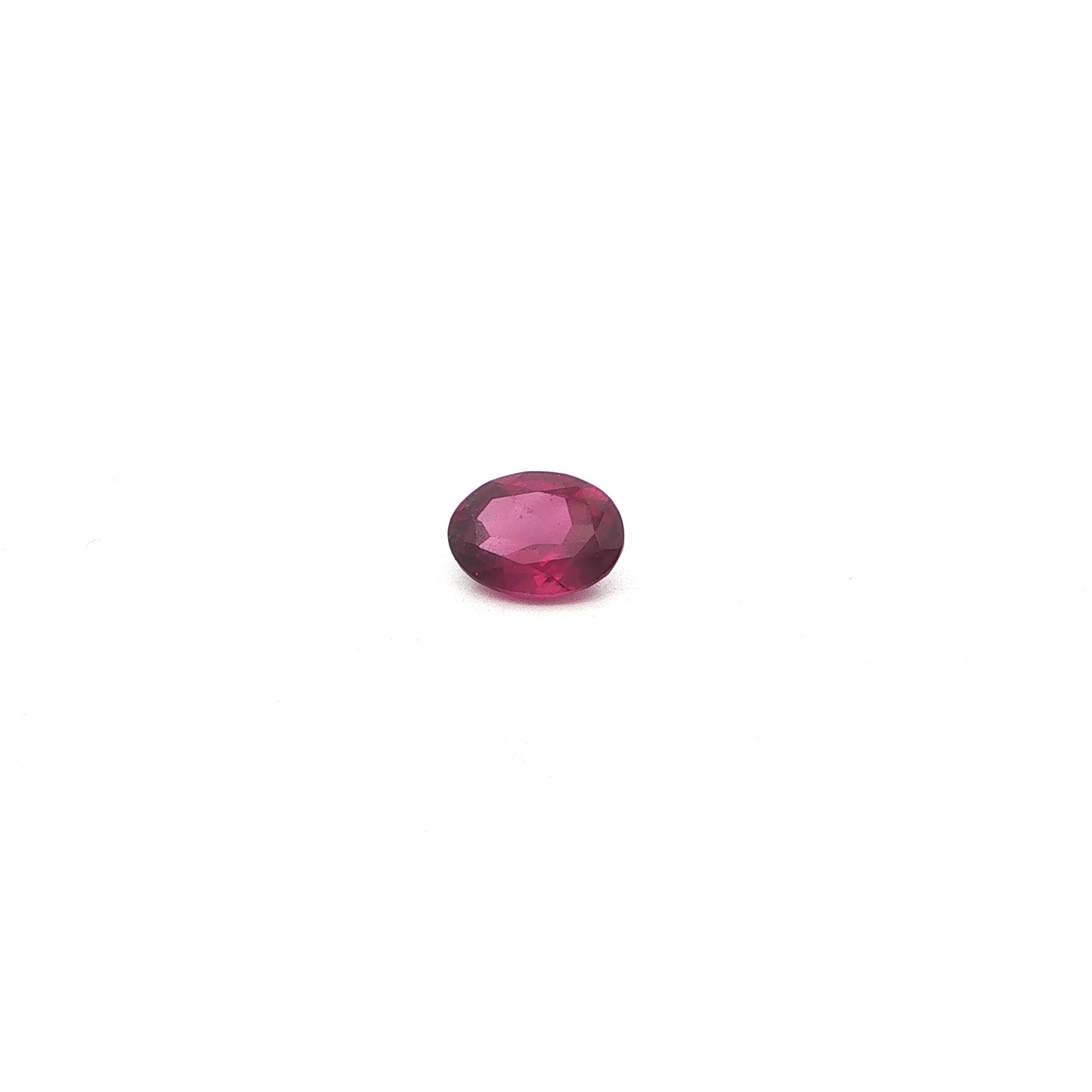 1.45 ct Oval garnet