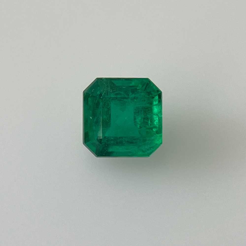 Szmaragd 2,15 ct, zielony, szlif asscher