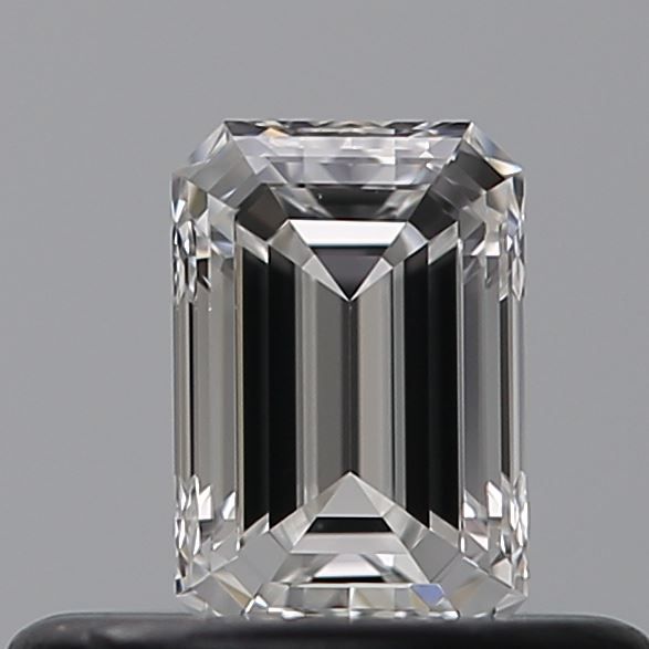 Prírodný diamant emerald,...