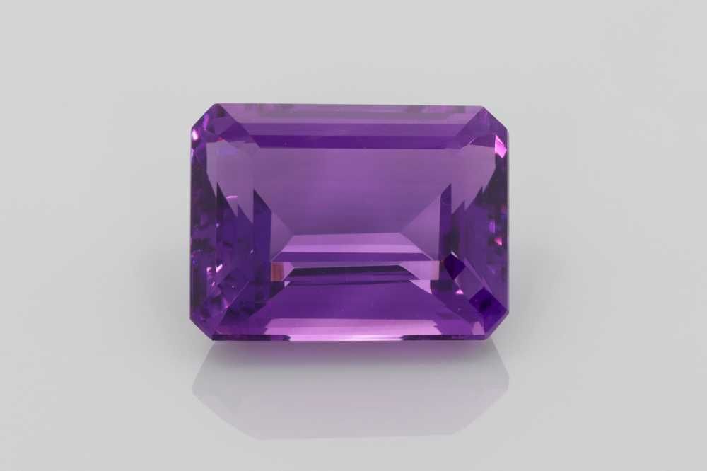 AMETHYST FACETED 21.28ct BI_COLOR Vivid BI_COLOR SI REST_OF_AFRICA NONE