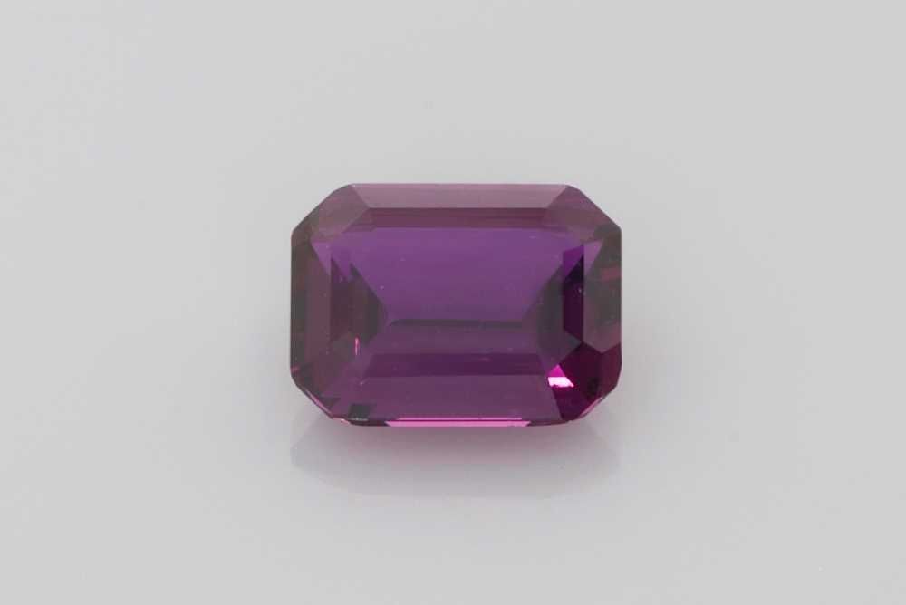 SAPPHIRE FACETED 2.06ct BI_COLOR Deep BI_COLOR SI MADAGASCAR HEATED