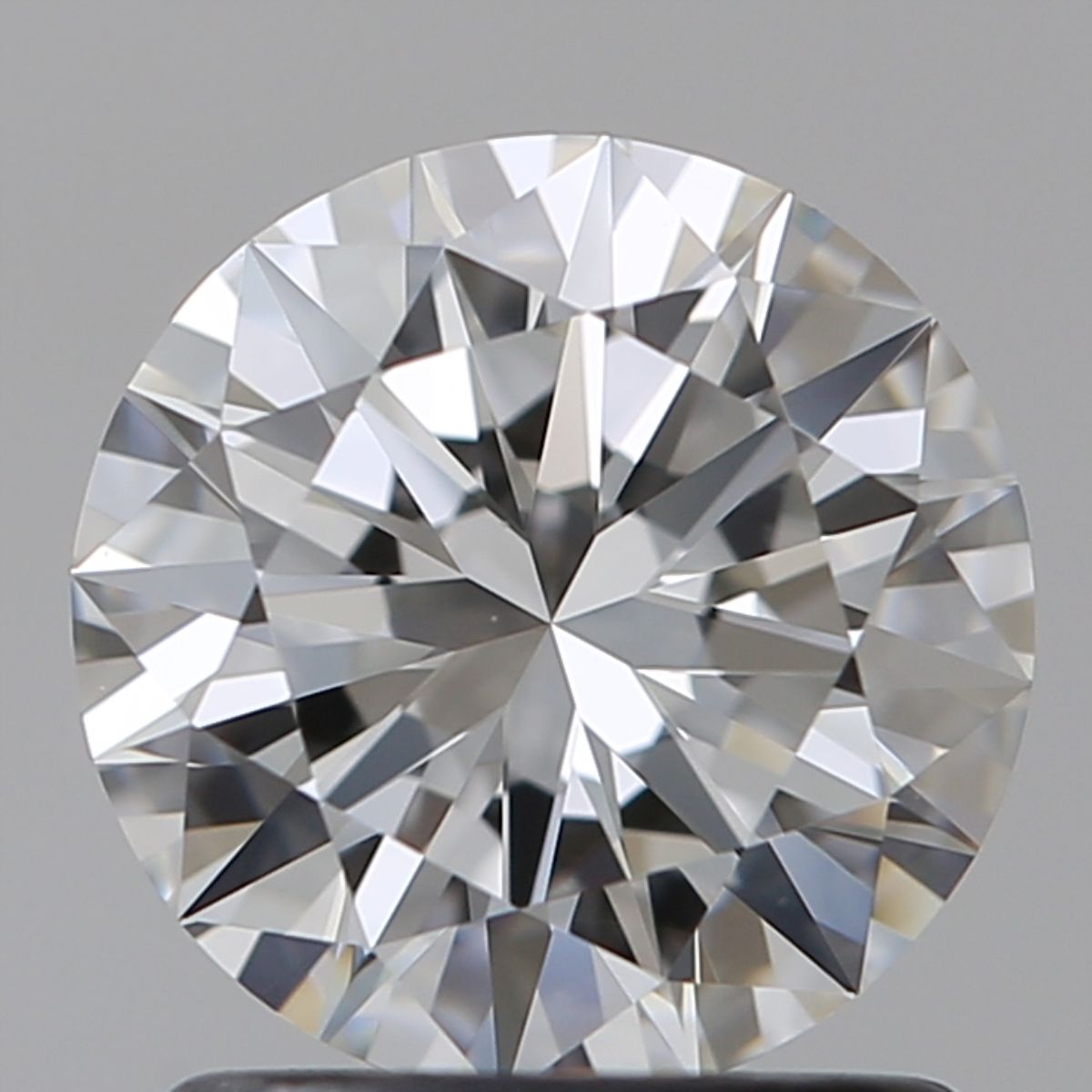 Prírodný diamant okrúhly...