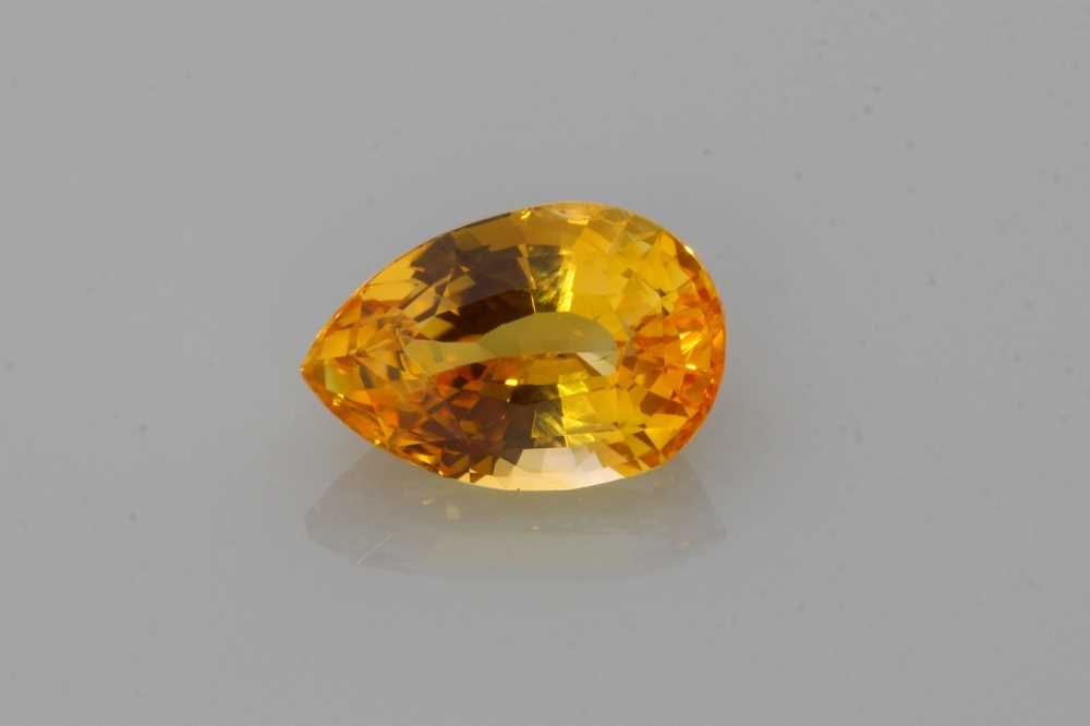 SAPPHIRE FACETED 1.96ct ORANGE ORANGE SI SRILANKA HEATED