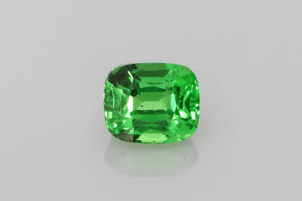 Granat 1,51 ct, zielony, szlif cushion