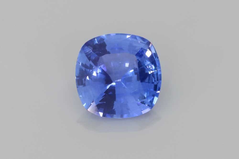 Szafir 1,63 ct, niebieski, szlif cushion