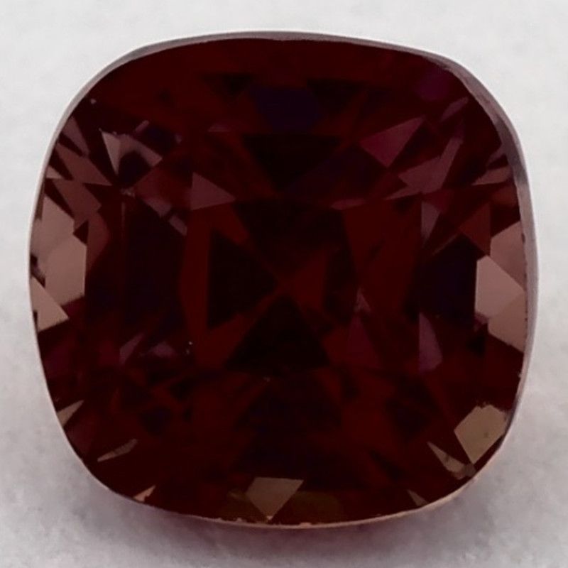 Szafir 1,57 ct, różowy, szlif cushion
