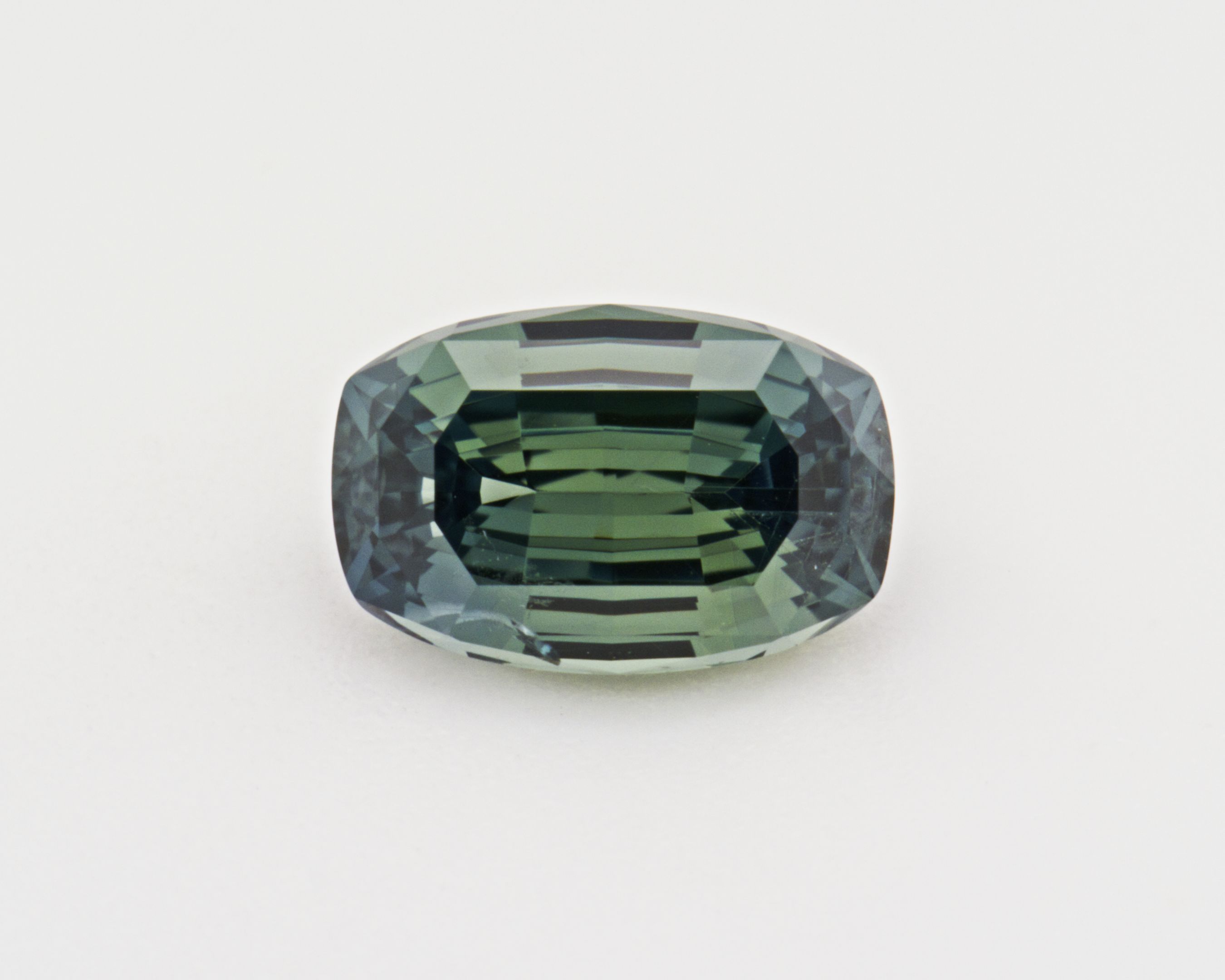 Szafir 1,15 ct, zielony, szlif cushion