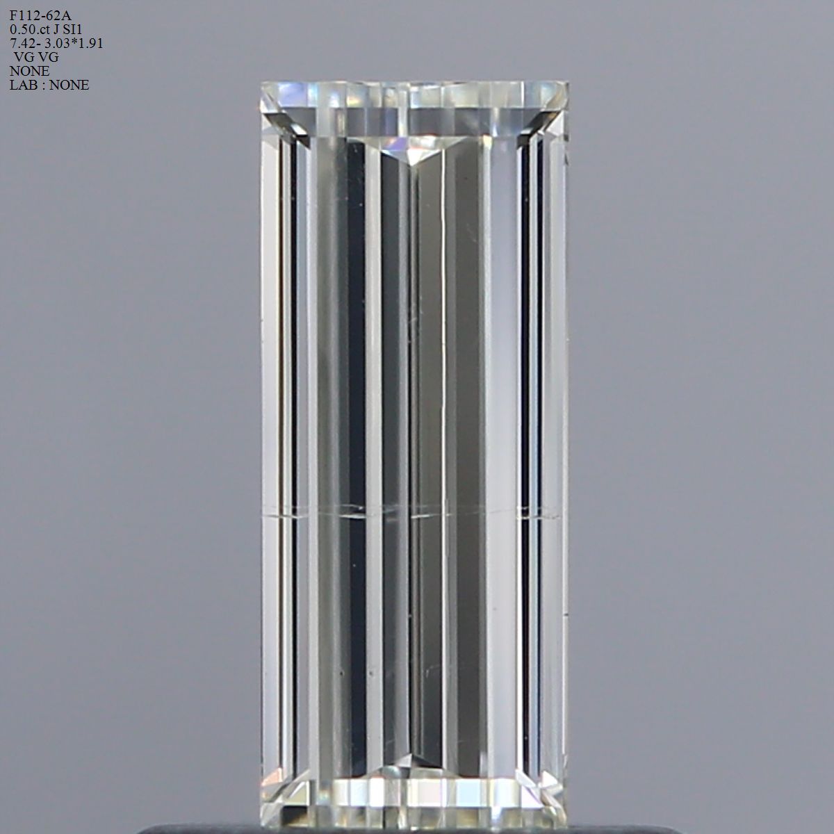 Prírodný diamant bageta,...