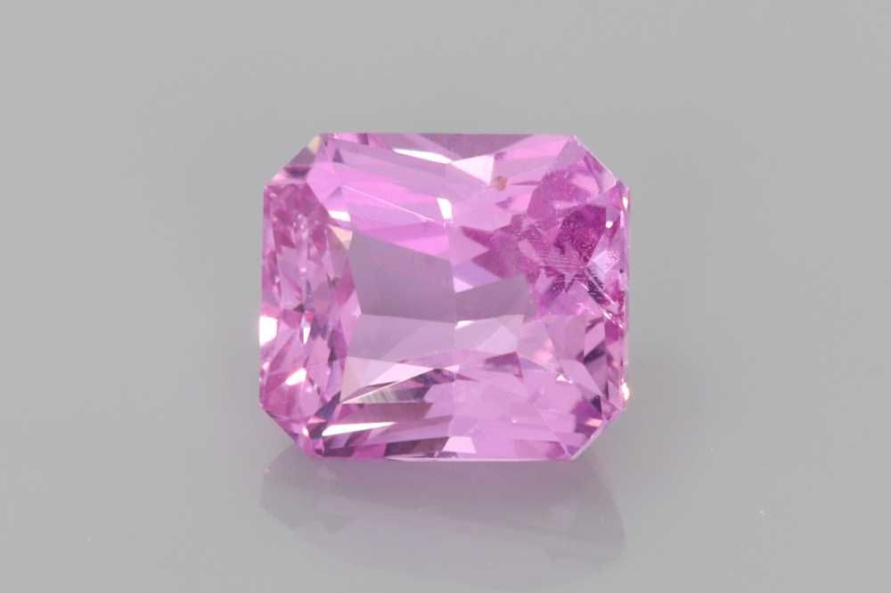 Szafir 1,59 ct, różowy, szlif ośmiokątny