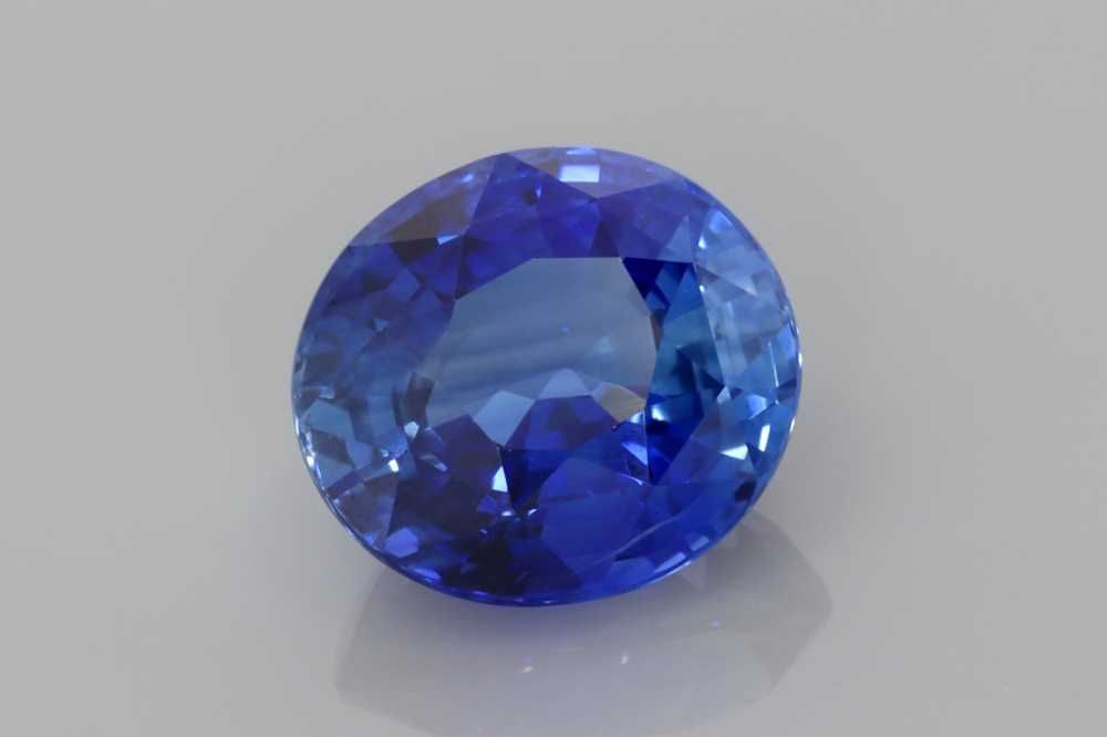 Szafir 3,28 ct, niebieski, szlif owalny
