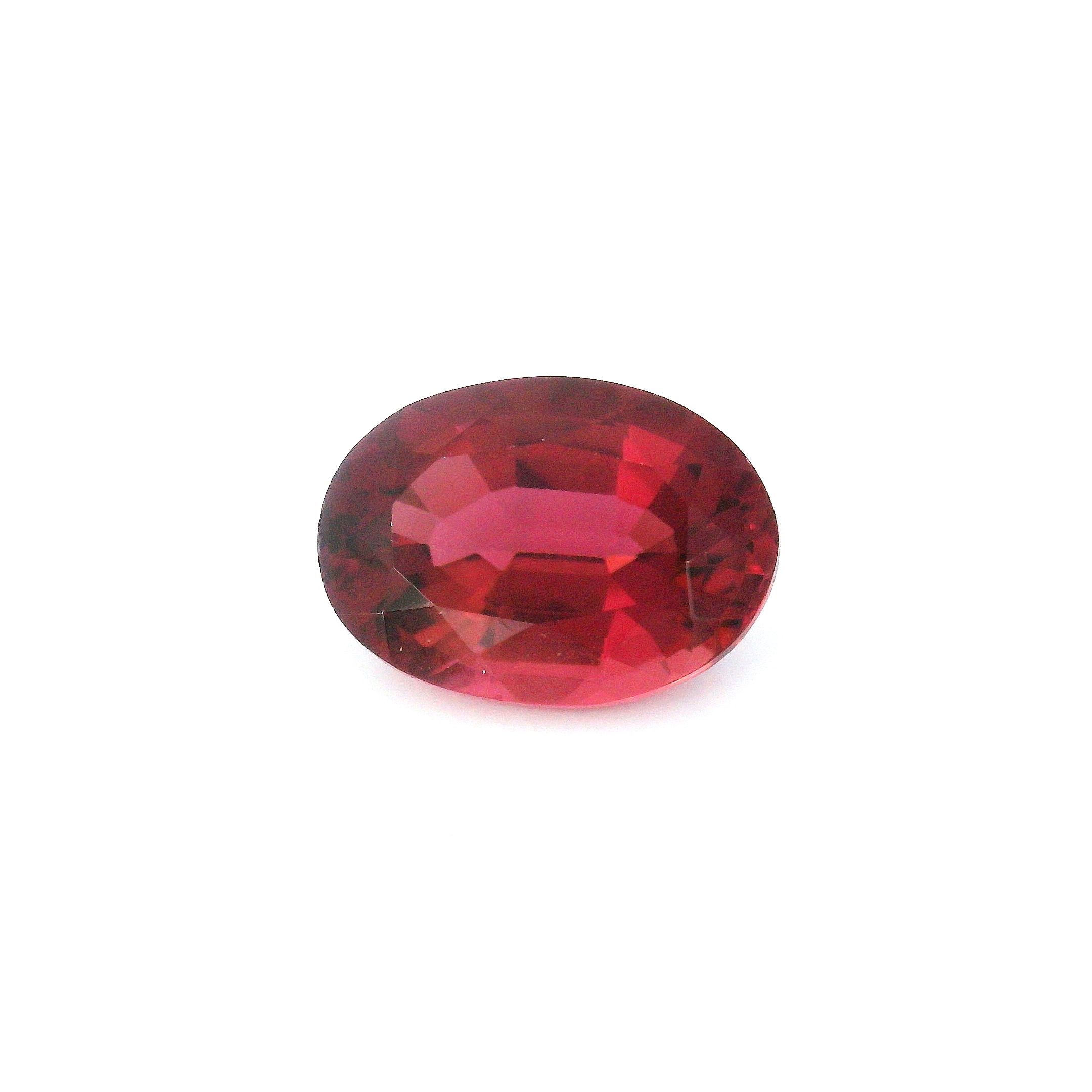 2.74 ct Oval tourmaline