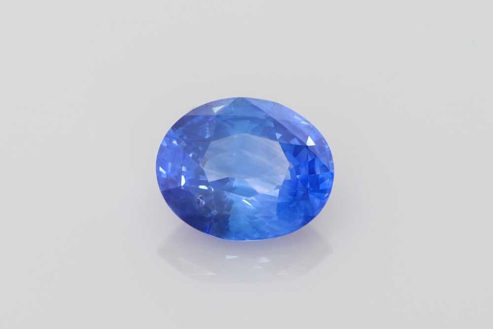 5.16 ct Oval Sapphire