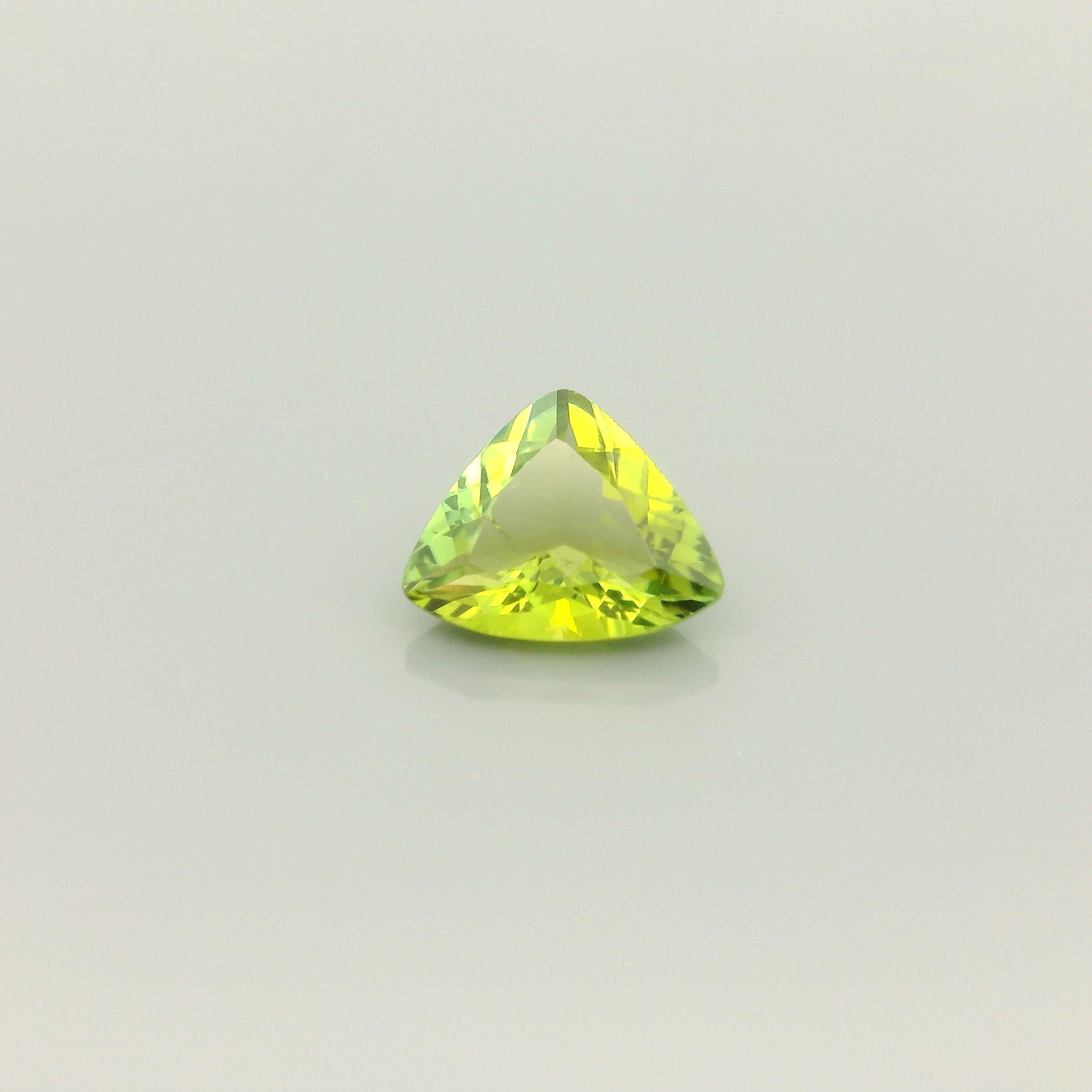 Turmalin 1,51 ct, zielony, szlif trójkątny