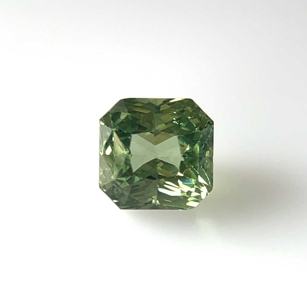5.21 ct Sapphire