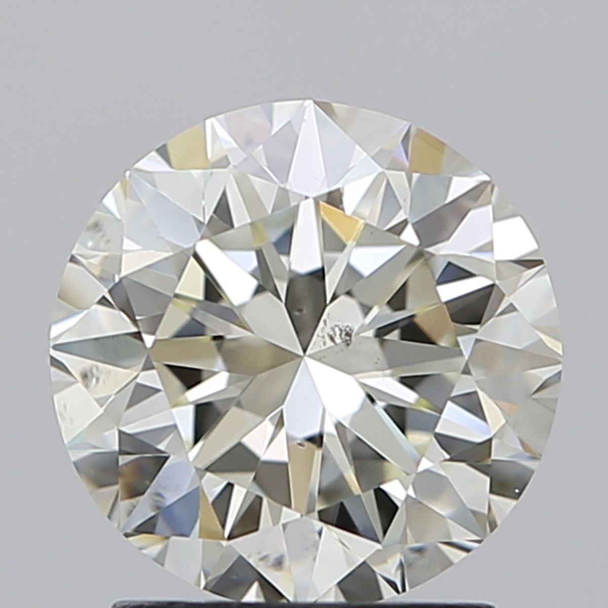 Prírodný diamant okrúhly...