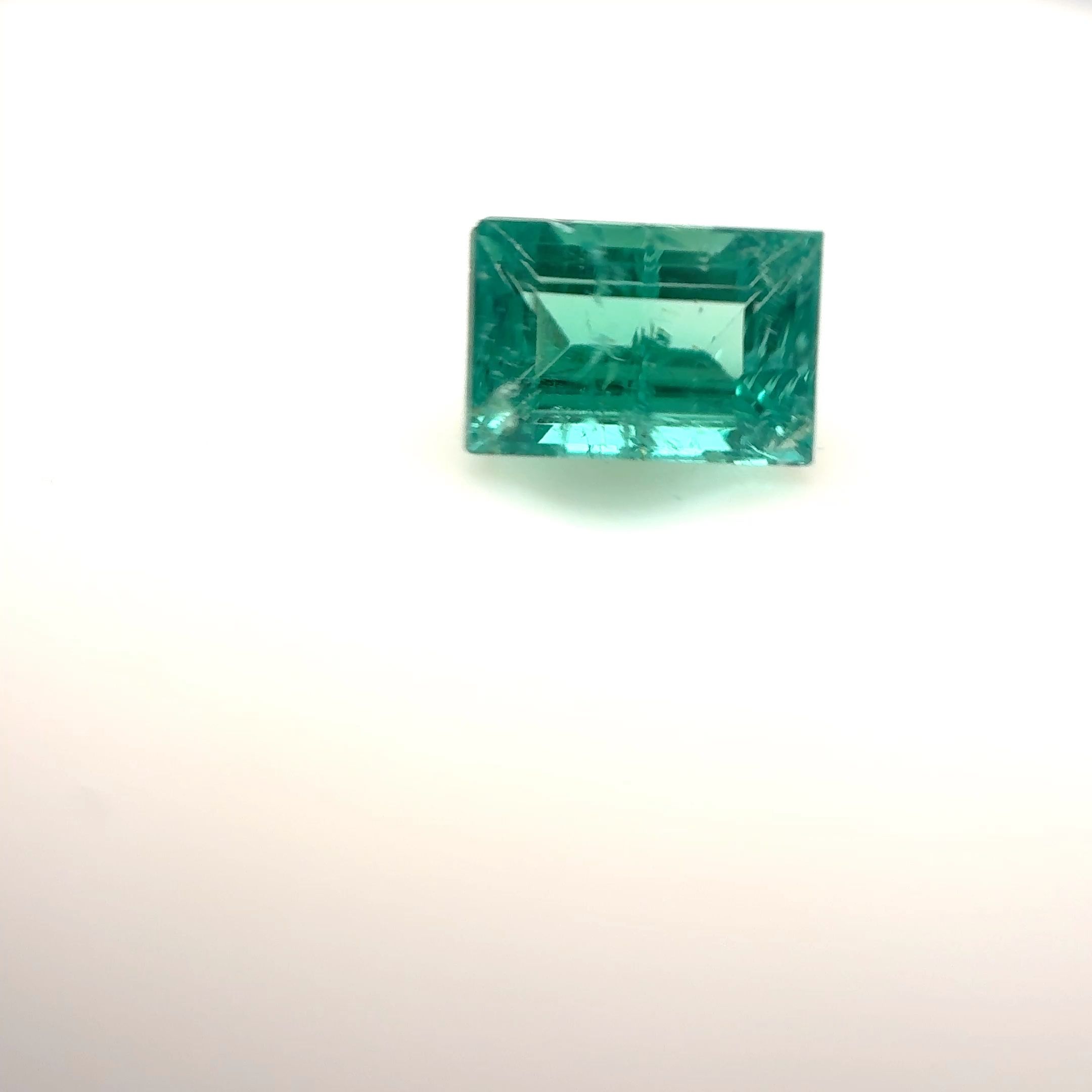 0.61 ct Emerald
