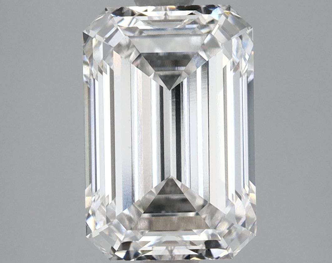 3.19-carat emerald diamond with E color, null cut, and VS1 clarity.