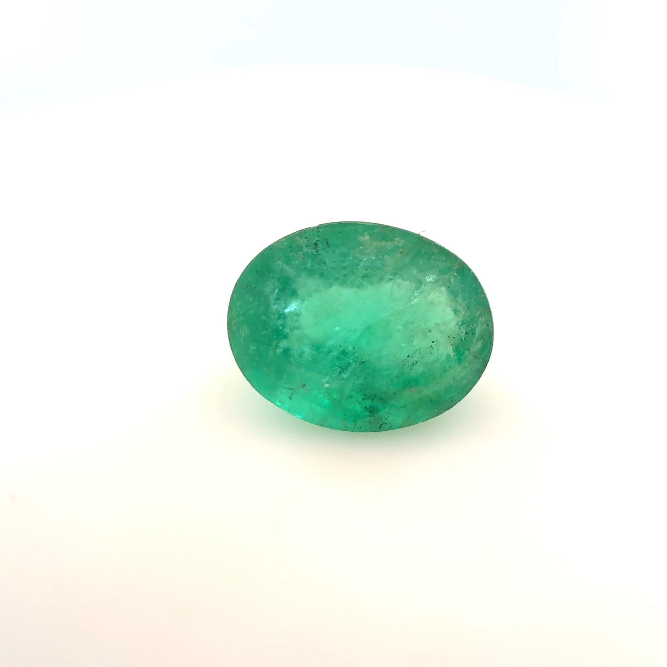 Szmaragd 1,79 ct, zielony, szlif owalny