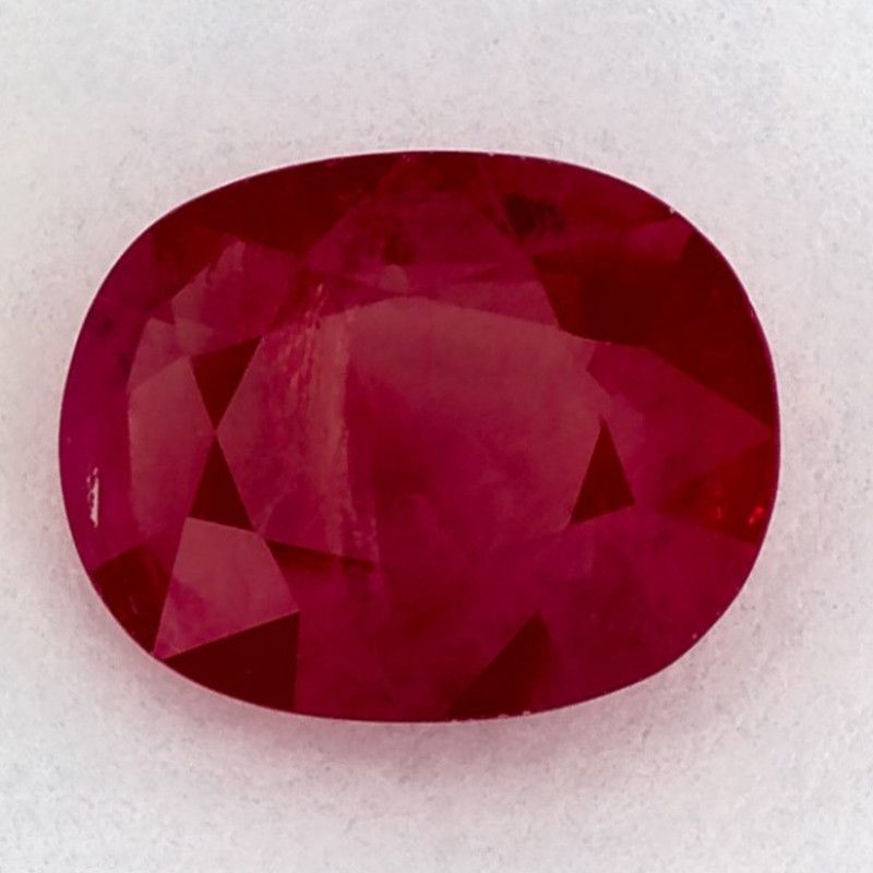 Rubin 2,15 ct, czerwony, szlif owalny