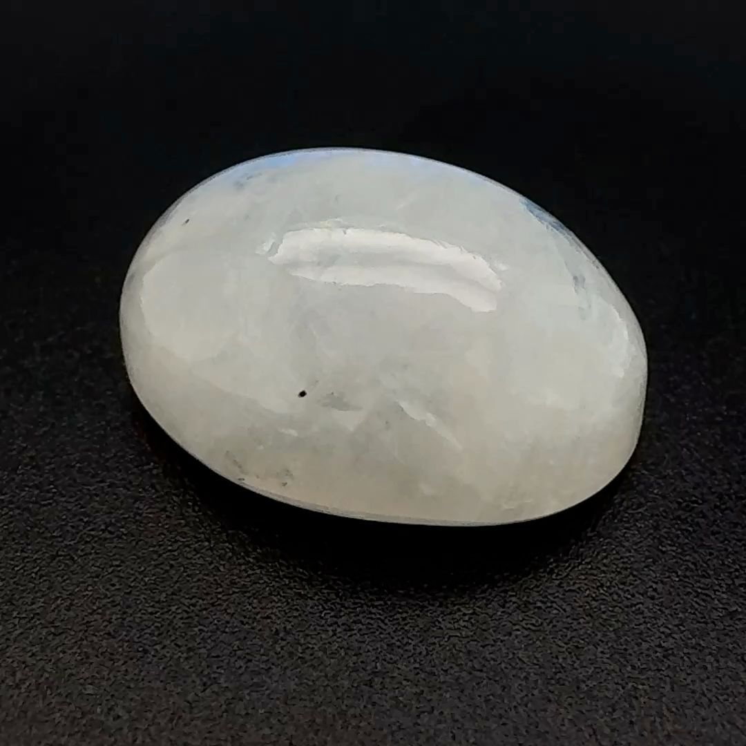 15.68 ct Moonstone