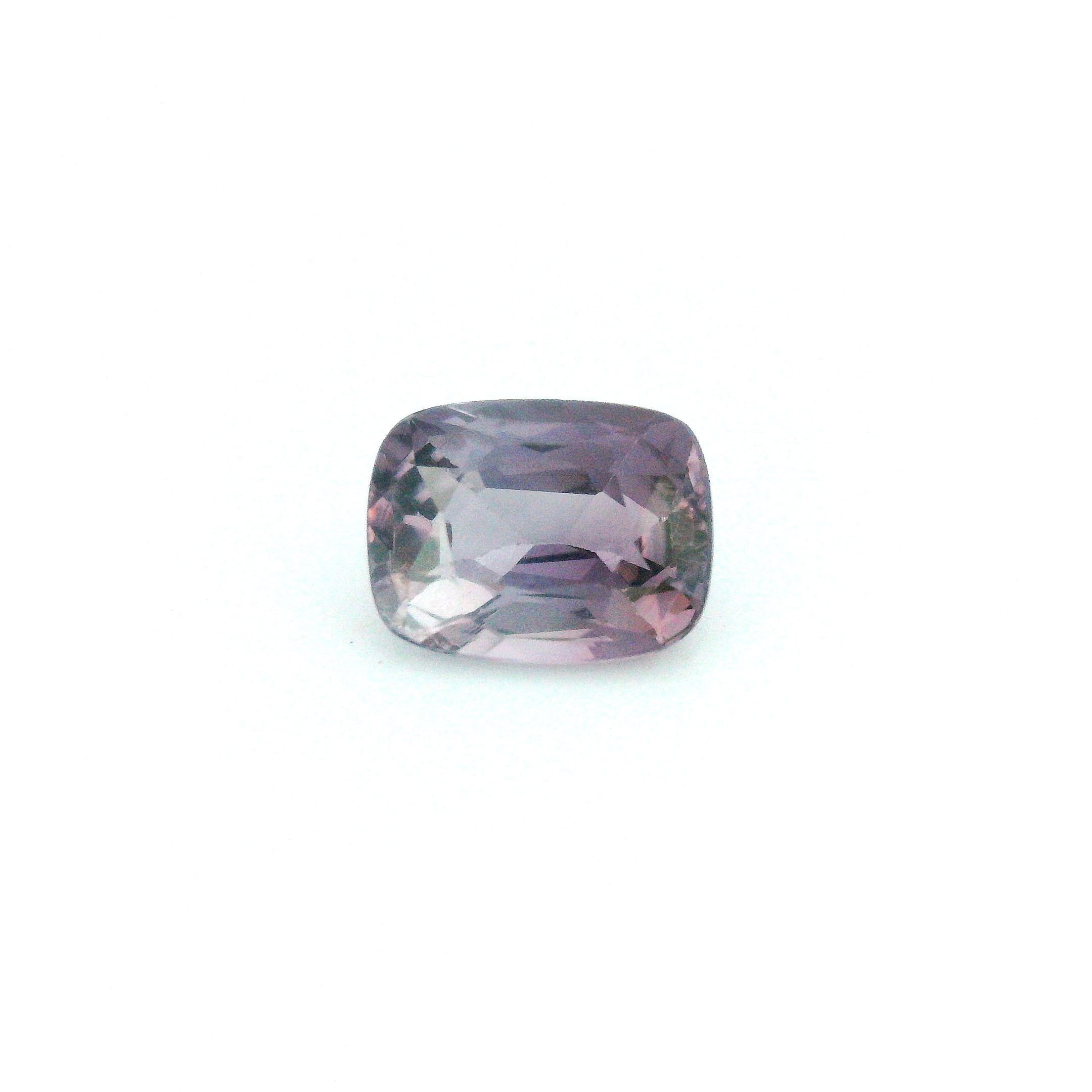 1.64 ct Cushion spinel