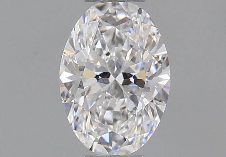 Prírodný diamant oval,...