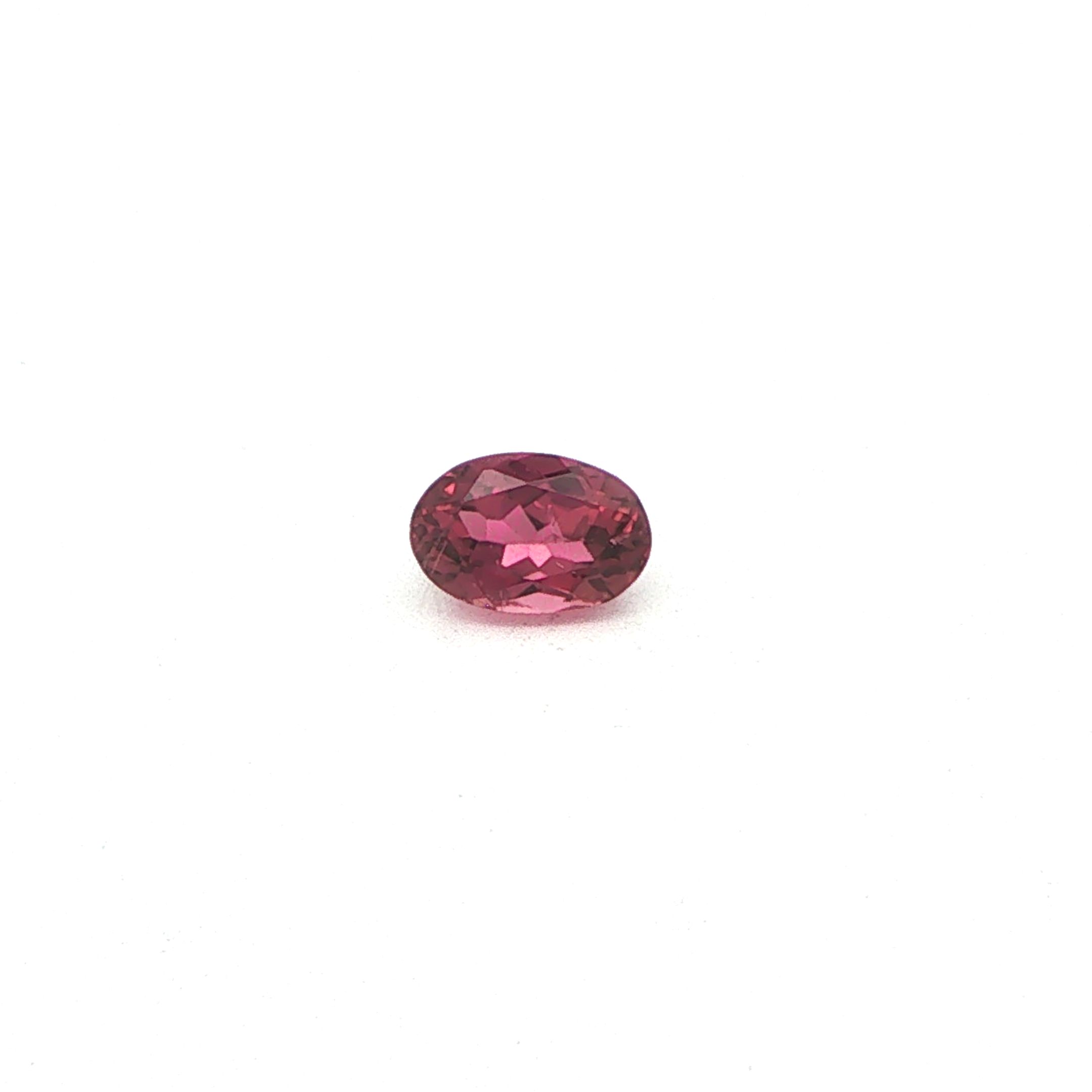 0.87 ct Oval Tourmaline