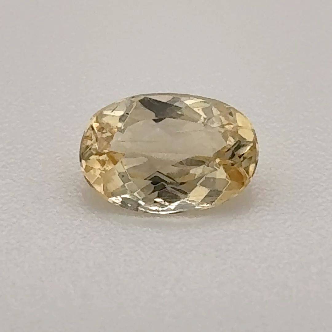 0.61 ct Topaz