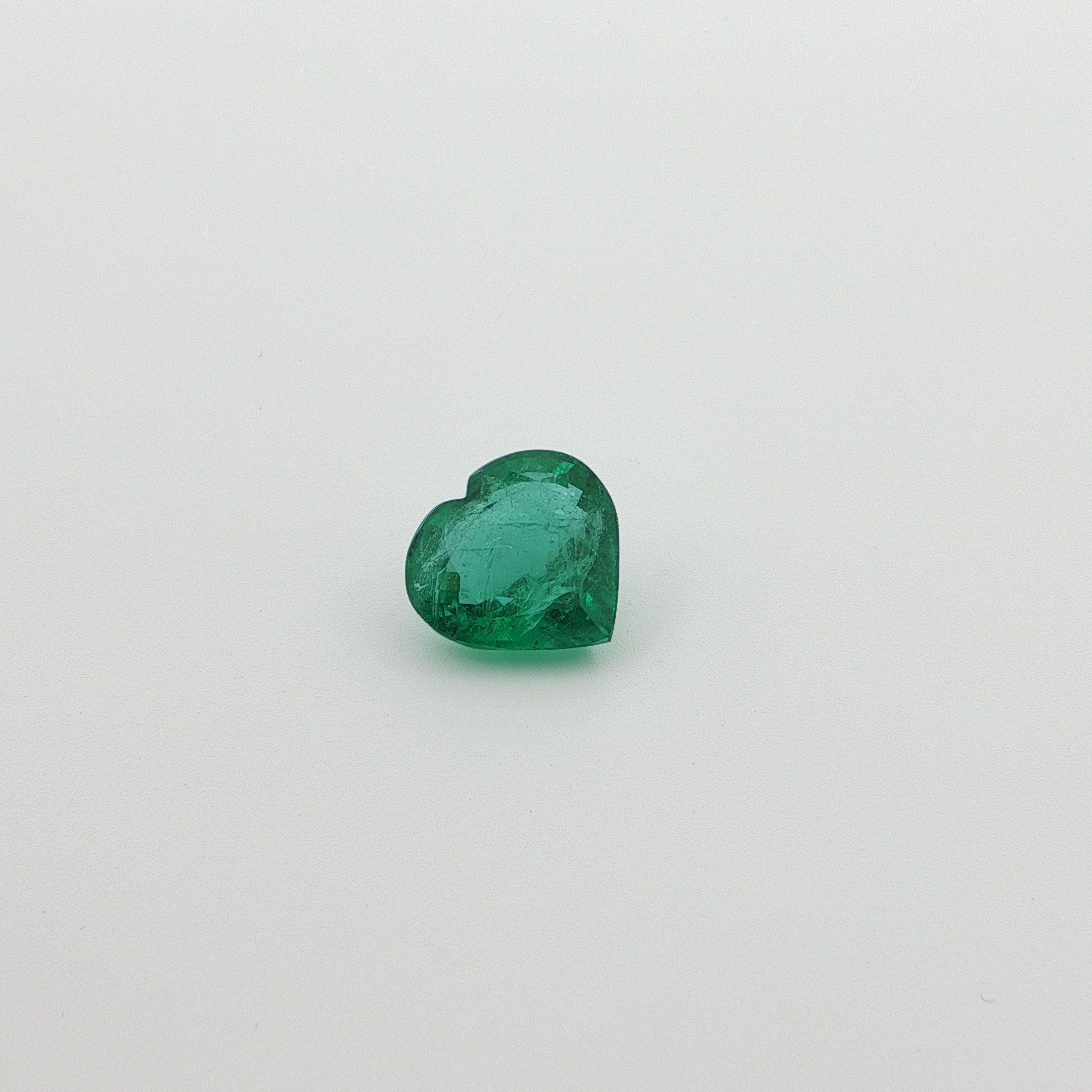 Szmaragd 4,53 ct, zielony, szlif serce